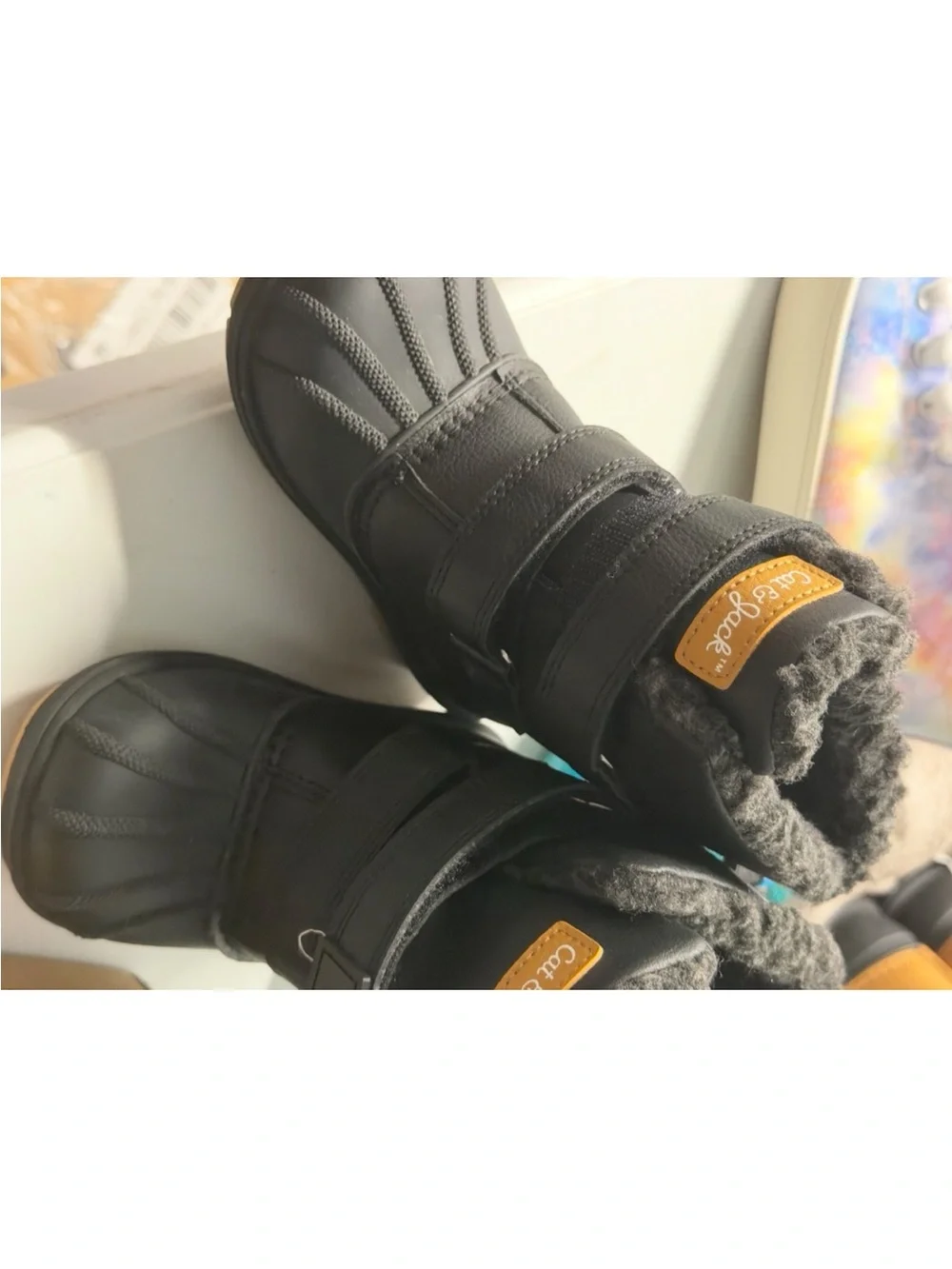 Cat & Jack Black Kids Winter Boots with Faux Fur size 8